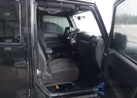 2015 Jeep Wrangler Unlimited Sport из США, поврежденный, VIN 1C4BJWDG0FL710202